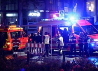 පිහි ඇණුමකින් ජර්මනිය කැළඹෙයි