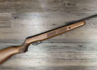 මව අතින් දරුවාට වෙඩි වදී